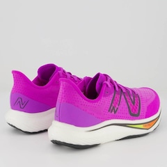 Tênis New Balance Fuelcell Rebel V3 - Feminino - Foto 3