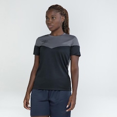 Camiseta Umbro Stadion - Feminina - Foto 5