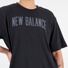 Camiseta New Balance Relentless Print - Feminina - Foto 4