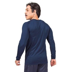 Camiseta Umbro Manga Longa Diamond Basic - Masculina - Foto 2