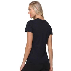 Camiseta Puma Essentials Logo - Feminina - Foto 4