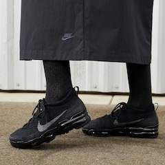 Tênis Nike Air Vapormax Flyknit - Feminino - Foto 2