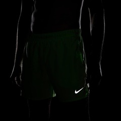 Shorts Nike Challenger Dri-Fit - Masculino - Foto 9