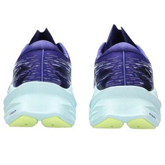 Tênis Asics Novablast 3 - Feminino - Foto 5