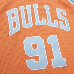 Camiseta Regata Mitchell & Ness Swingman Jersey Chicago Bulls 1997-98 Dennis Rodman - Masculina - Foto 3