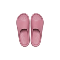 Chinelo Crocs Mellow Slide Cassis - Unissex - Foto 6