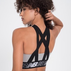 Top Fitness New Balance Relentless - Feminino - Foto 3
