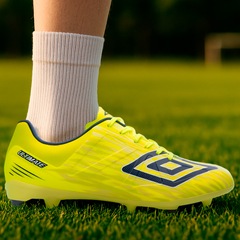 Chuteira de Campo Umbro Ultimate - Adulto - Foto 8