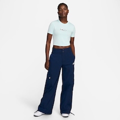 Camiseta Nike Sportswear Cropped Slim - Feminina - Foto 4