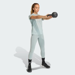 Camiseta adidas Train Essentials Big Performance Logo - Feminina - Foto 4