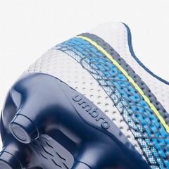 Chuteira de Campo Umbro Force - Adulto - Foto 7