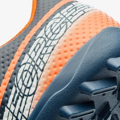Chuteira Society Umbro Force - Adulto - Foto 8
