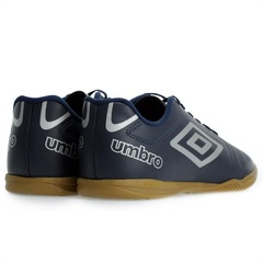 Chuteira Umbro Futsal Class - Masculina - Foto 4