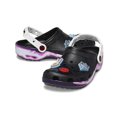 Sandália Crocs Jujutsu Kaisen Classic Clog - Adulto - Foto 4