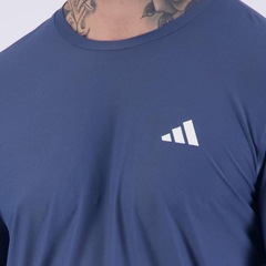 Camiseta adidas Manga Longa Own The Run Base - Masculina - Foto 5