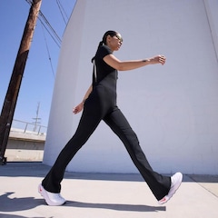 Tênis Nike Motiva - Feminino - Foto 10