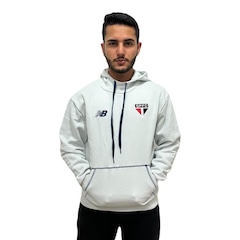 Blusão de Moletom do São Paulo New Balance 2024 com Capuz - Masculino - Foto 2