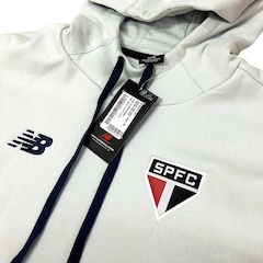 Blusão de Moletom do São Paulo New Balance 2024 com Capuz - Masculino - Foto 3