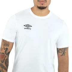 Camiseta Umbro Essential Algodão - Masculina - Foto 2