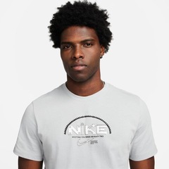 Camiseta Nike Vintage - Masculina - Foto 2