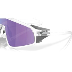 Óculos de Sol Unissex Oakley Latch Panel Matte Clear Prizm Violet - Foto 5