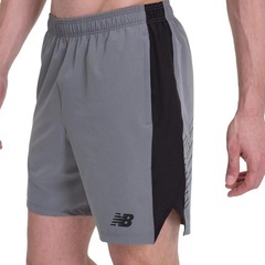 Bermuda New Balance Tenacity Logo 7" - Masculina - Foto 1