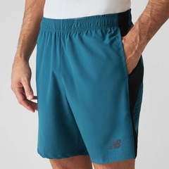 Bermuda New Balance Tenacity Logo 7" - Masculina - Foto 3