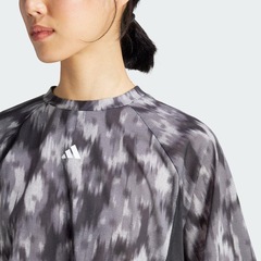 Camiseta adidas Estampada Train Essentials Flower Tie-Dye - Feminina - Foto 7