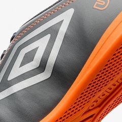 Chuteira Futsal Umbro Class - Adulto - Foto 8