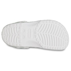 Sandália Crocs Classic Duke Print Clog T - Unissex - Foto 6