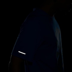 Camiseta Nike Dri-Fit Rise 365 - Masculina - Foto 7
