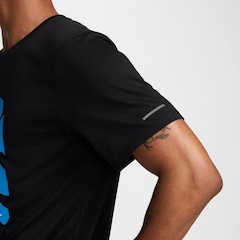 Camiseta Nike Dri-Fit Rise 365 - Masculina - Foto 5