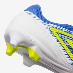 Chuteira de Campo Umbro Gravity - Adulto - Foto 7