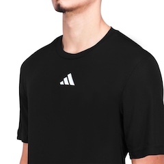 Camiseta adidas Treino Basic - Masculina - Foto 3
