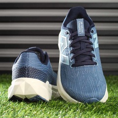 Tênis New Balance Fuelcell Propel V5 - Feminino - Foto 7