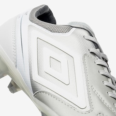 Chuteira de Campo Umbro Adamant Master Class Pro - Adulto - Foto 7