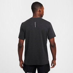 Camiseta Nike Dri-Fit Rise365 - Masculina - Foto 2