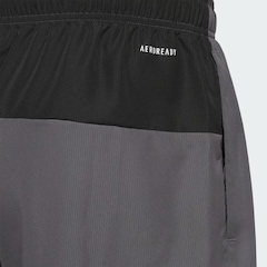Shorts adidas Colorblock Woven - Masculino - Foto 5