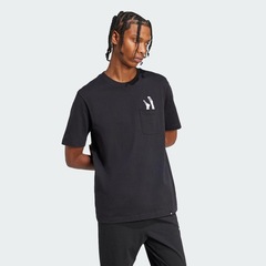Camiseta adidas Estampada Bolso Lounge Slides - Masculina - Foto 3