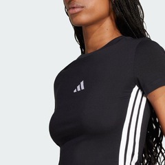 Camiseta adidas Essentials Três Listras Slim - Feminina - Foto 7