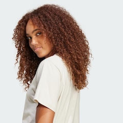 Camiseta adidas Essentials Small Logo - Feminina - Foto 5
