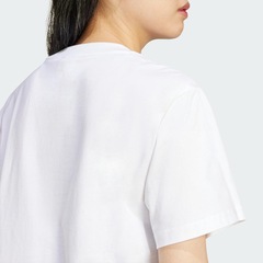 Camiseta adidas Essentials Small Logo - Feminina - Foto 6