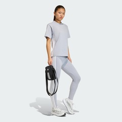 Camiseta adidas Essentials Três Listras - Feminina - Foto 4