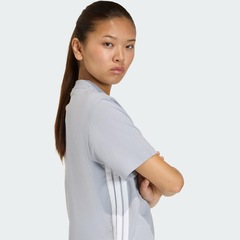 Camiseta adidas Essentials Três Listras - Feminina - Foto 6