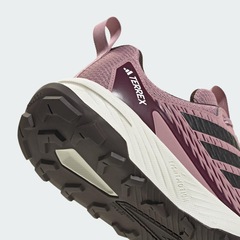 Tênis adidas Tracefinder - Feminino - Foto 9