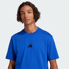 Camiseta adidas Malha Simples Essentials Small Logo - Masculina - Foto 6