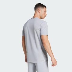 Camiseta adidas Designed 4 Training Três Listras - Masculina - Foto 4
