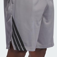 Shorts adidas Basquete Legends Três Listras - Masculina - Foto 7