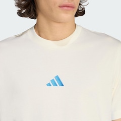 Camiseta adidas Malha Simples Essentials Três Listras - Masculina - Foto 5