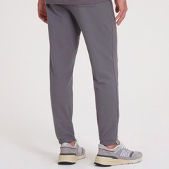 Calça New Balance Iconic - Masculina - Foto 2